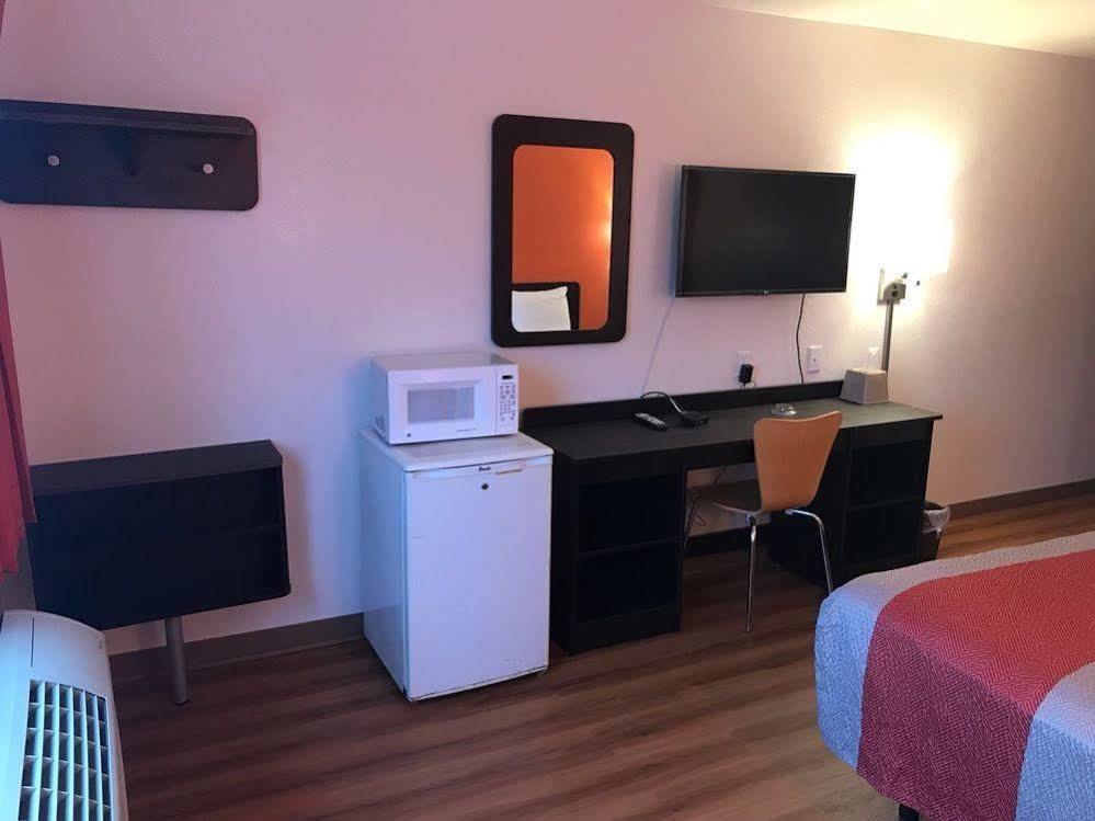 Motel 6-Barkeyville, Pa Zewnętrze zdjęcie